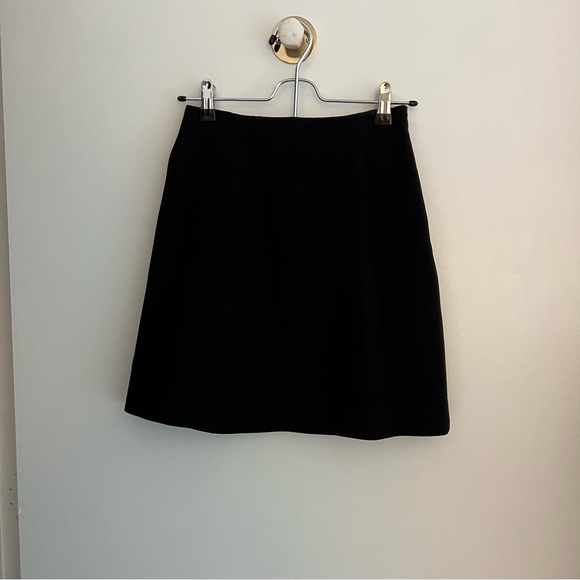 Babaton by Aritzia Black Mini Skirt - Picture 1 of 5